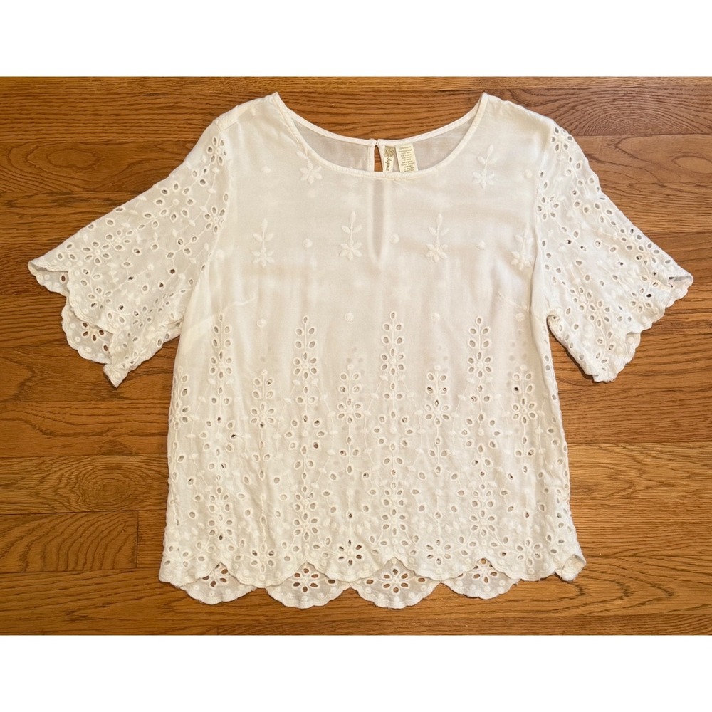 Japna White Eyelet Embroidered Scalloped Hem Blouse Rayon Short Sleeve Top M